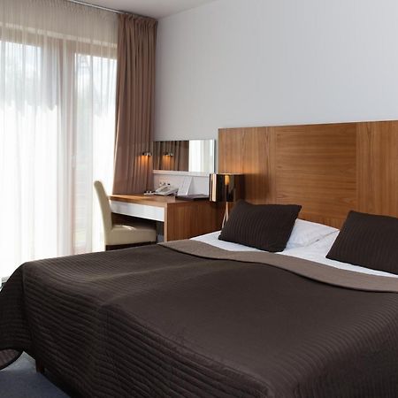 Bazuny Hotel&Spa Косцежина Экстерьер фото