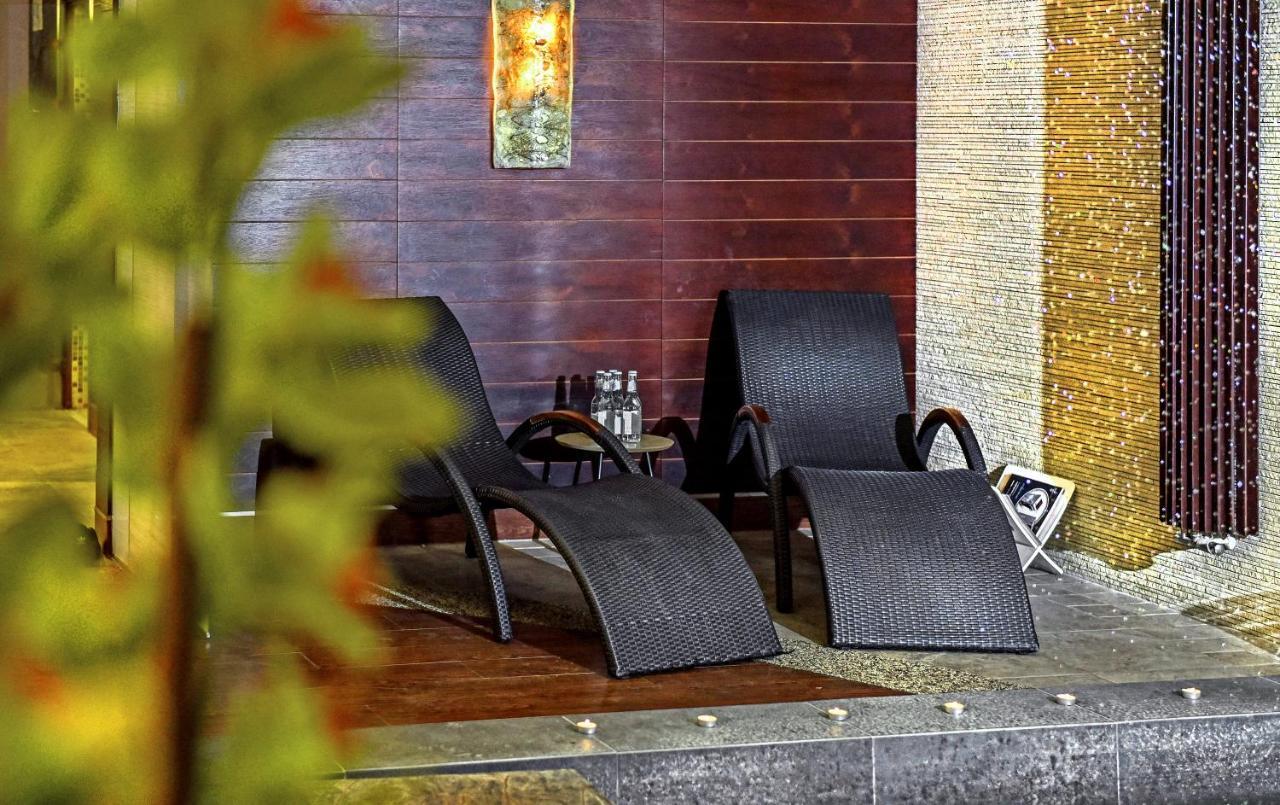 Bazuny Hotel&Spa Косцежина Экстерьер фото