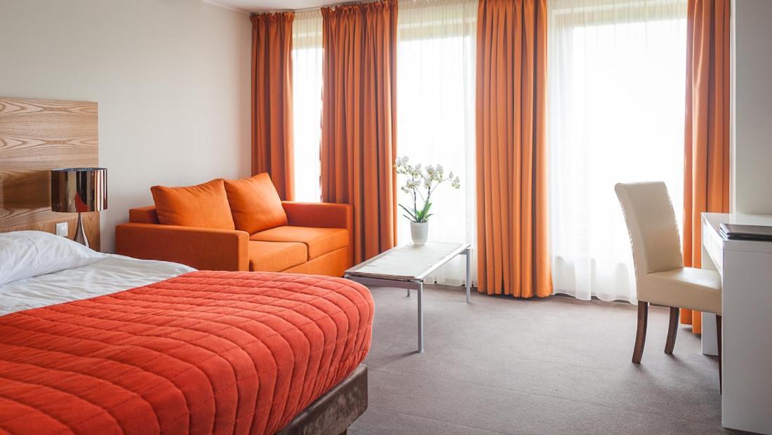 Bazuny Hotel&Spa Косцежина Экстерьер фото